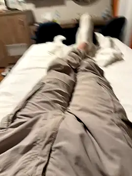 Snapshot of youngermansas chatting on September 2025 11:43:01 PM youngermansas online show from September 2025 11:43:01 PM