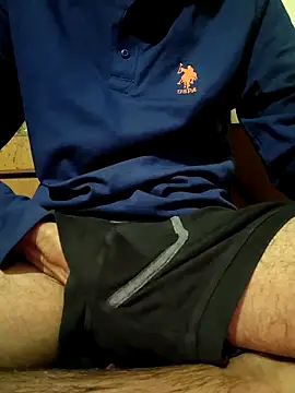 Collegeboywithbigweapan21 online show from December 2025 04:49:01 PM