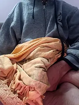 Collegeboywithbigweapan21 online show from December 2025 05:06:01 PM