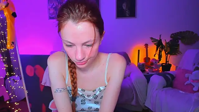 Alyssa Smitt online show from October 2025 12:19:02 AM
