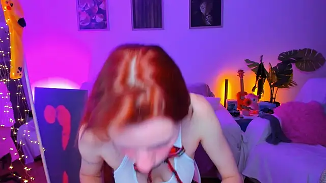 Alyssa Smitt online show from October 2025 12:33:02 AM