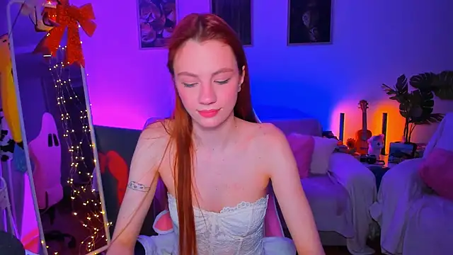 Alyssa Smitt online show from March 2025 12:48:02 AM