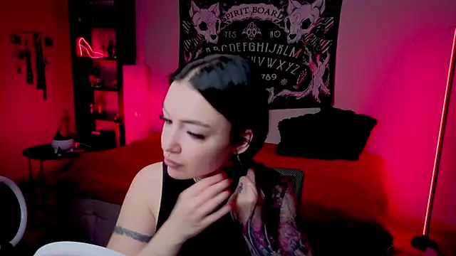 Magic Allie online show from May 2026 06:45:01 PM