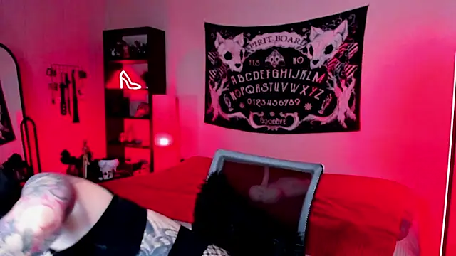 Magic Allie online show from February 2026 07:24:01 PM