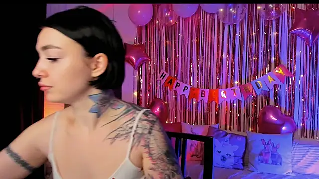 Magic Allie online show from October 2025 07:25:02 PM