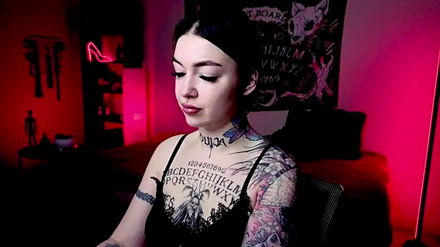 Magic Allie online show from April 2026 07:42:01 PM