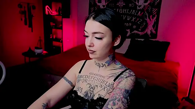 Magic Allie online show from April 2026 08:57:02 PM