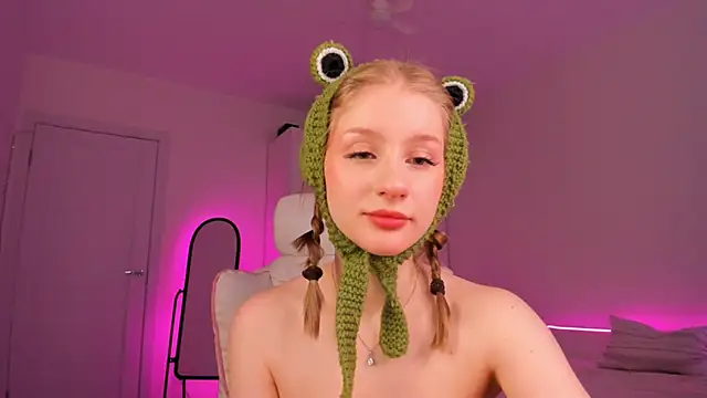 Eva Davi online show from February 2025 05:07:02 AM