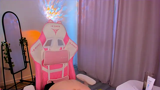 Eva Davi online show from March 2026 08:26:33 AM