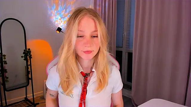 Eva Davi online show from March 2026 03:07:01 AM