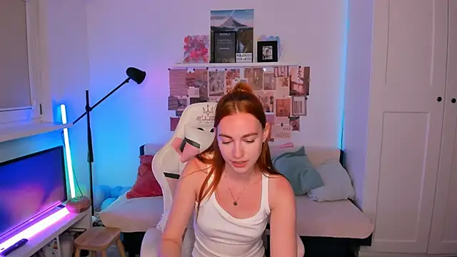 Mia Madden online show from April 2026 02:36:01 AM