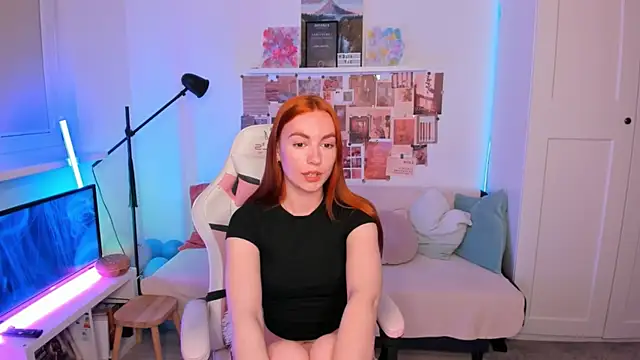 Mia Madden online show from April 2026 02:17:01 AM