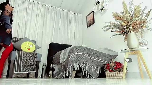 stefany sexy  online show from April 2026 02:07:01 AM