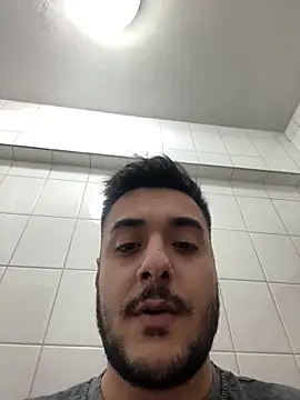 Snapshot of Metmenn7 chatting on March 2025 07:40:01 PM Metmenn7 online show from March 2025 07:40:01 PM