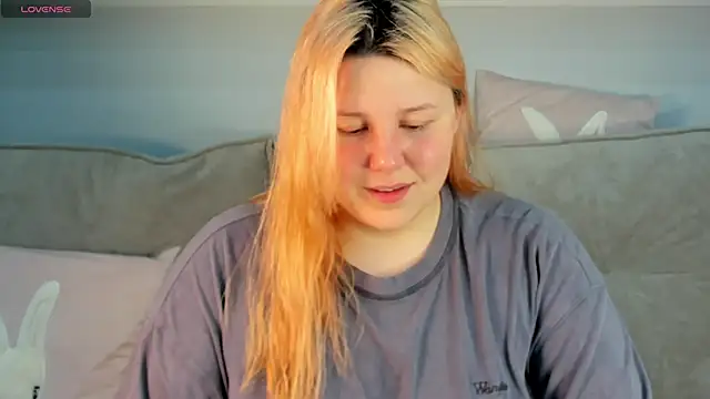 Ruth Oliver online show from October 2025 01:06:02 AM