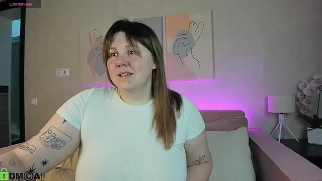 Ruth Oliver online show from April 2026 01:07:01 AM