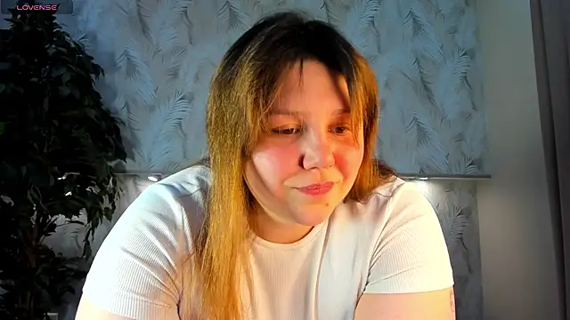 Ruth Oliver online show from April 2026 01:23:02 AM