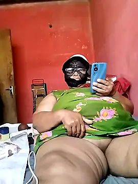 Snapshot of naughtygrannyXXX chatting on September 2025 09:15:01 AM naughtygrannyXXX online show from September 2025 09:15:01 AM