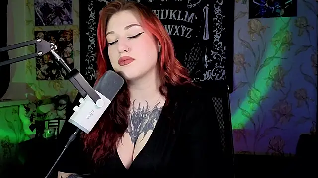 Kimpossible1 online show from December 2025 02:49:02 PM