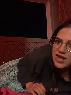 Snapshot of SafeinouterSpace chatting on November 2025 01:22:02 PM SafeinouterSpace online show from November 2025 01:22:02 PM