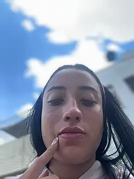 Ady 18 online show from April 2026 06:14:02 PM