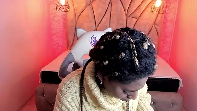 Snapshot of Queen_perla_ chatting on February 2025 12:29:02 PM Queen perla online show from February 2025 12:29:02 PM