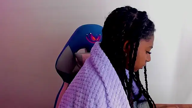 Queen perla  online show from October 2025 02:32:01 AM