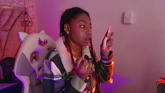 Queen perla  online show from December 2025 12:04:02 PM