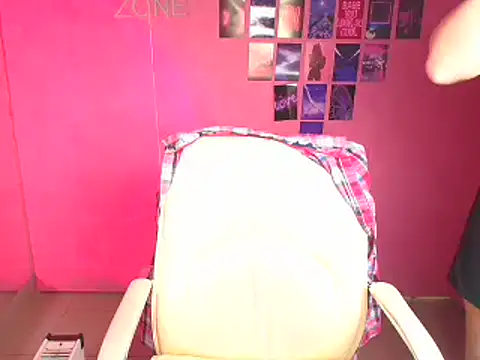 Lissmilf online show from February 2026 12:38:01 PM