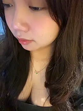 Hotellinh12 online show from October 2025 02:18:01 PM