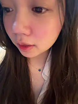 Hotellinh12 online show from April 2026 10:44:02 AM