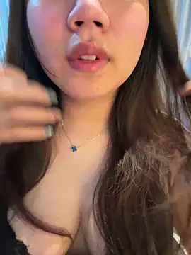 Hotellinh12 online show from April 2026 11:05:01 AM