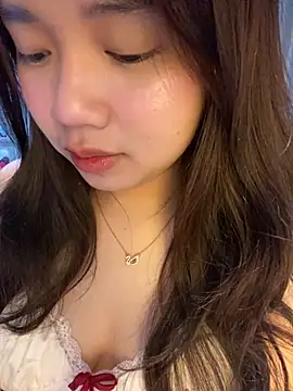 Hotellinh12 online show from October 2025 05:14:01 PM
