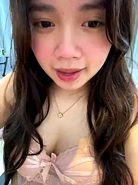 Hotellinh12 online show from December 2025 05:12:02 AM