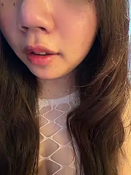 Hotellinh12 online show from May 2026 10:34:01 AM