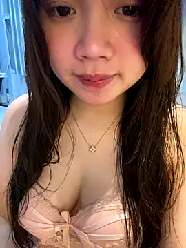 Hotellinh12 online show from December 2025 12:07:01 PM