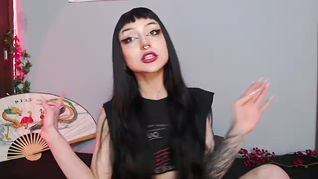 Snapshot of catipetite chatting on October 2025 05:28:01 AM catipetite online show from October 2025 05:28:01 AM