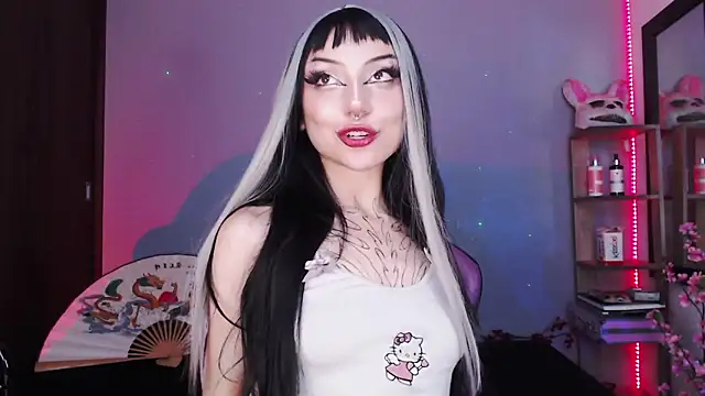 Snapshot of catipetite chatting on February 2025 11:32:01 PM catipetite online show from February 2025 11:32:01 PM