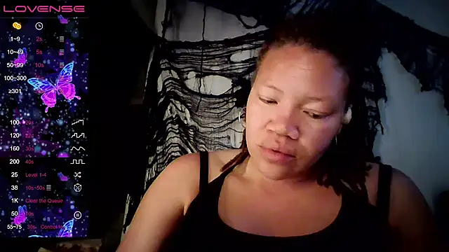 Milfshakecafe online show from October 2025 02:28:01 PM