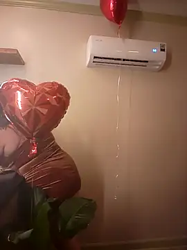 Milfshakecafe online show from February 2025 04:14:02 AM