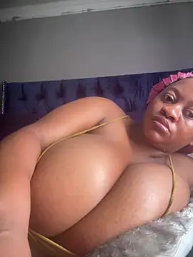 Chubbykarisma27 online show from November 2025 10:30:01 AM