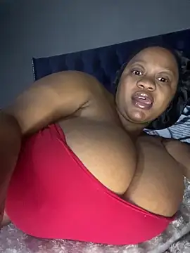 Chubbykarisma27 online show from April 2026 10:34:02 PM