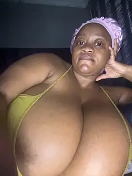 Chubbykarisma27 online show from March 2026 06:25:01 PM