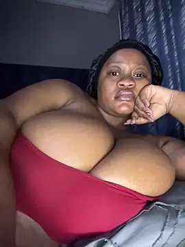 Chubbykarisma27 online show from June 2026 06:28:01 PM