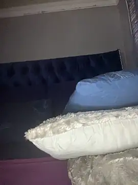 Chubbykarisma27 online show from November 2025 11:14:02 AM