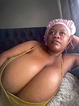 Chubbykarisma27 online show from February 2026 06:57:02 AM