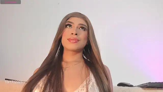 Angel camm online show from October 2025 03:41:02 AM