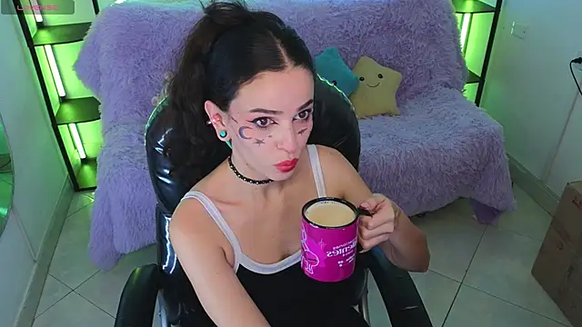 Snapshot of maria_flowwer chatting on October 2025 12:03:01 AM maria flowwer online show from October 2025 12:03:01 AM