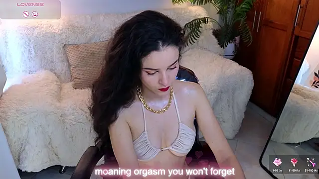 Snapshot of maria_flowwer chatting on February 2025 02:16:02 PM maria flowwer online show from February 2025 02:16:02 PM