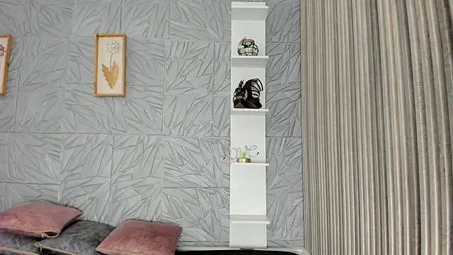 agatadelphine online show from October 2025 01:12:02 PM